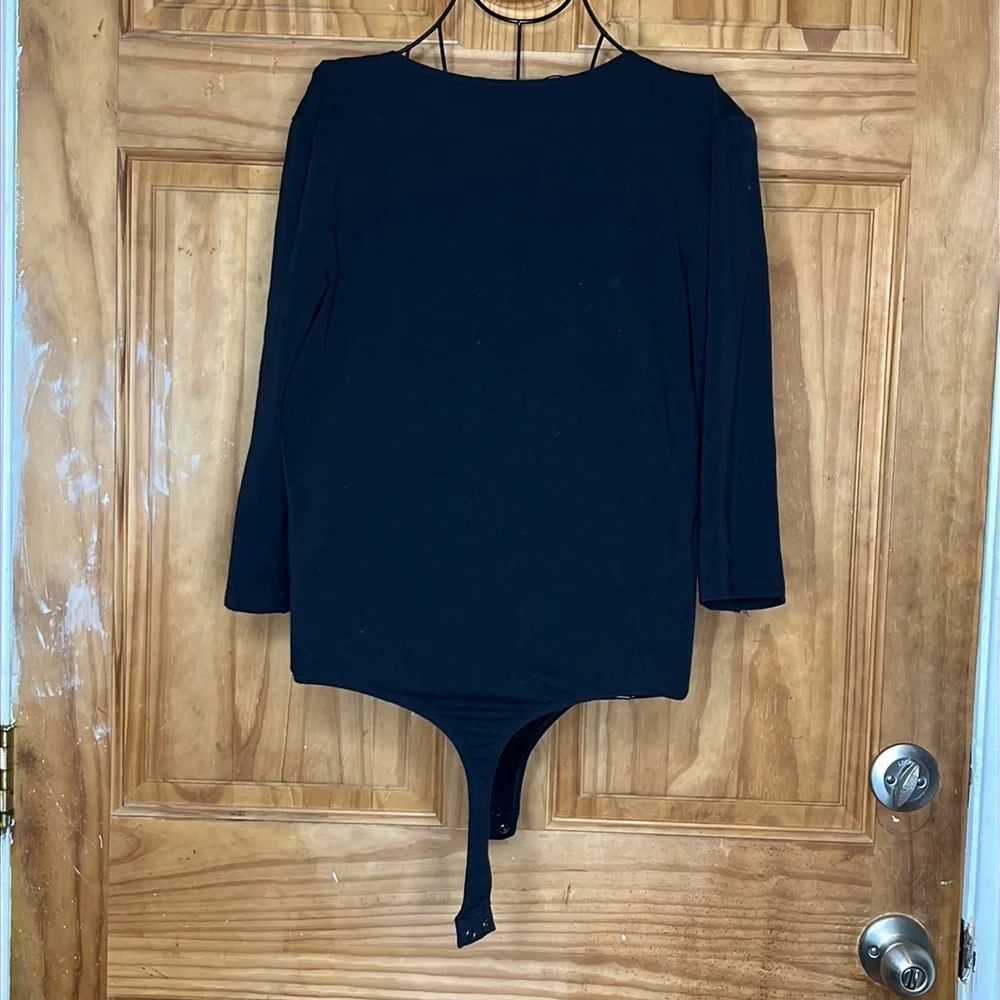 Deep V Bodysuit - Picture 3 of 6